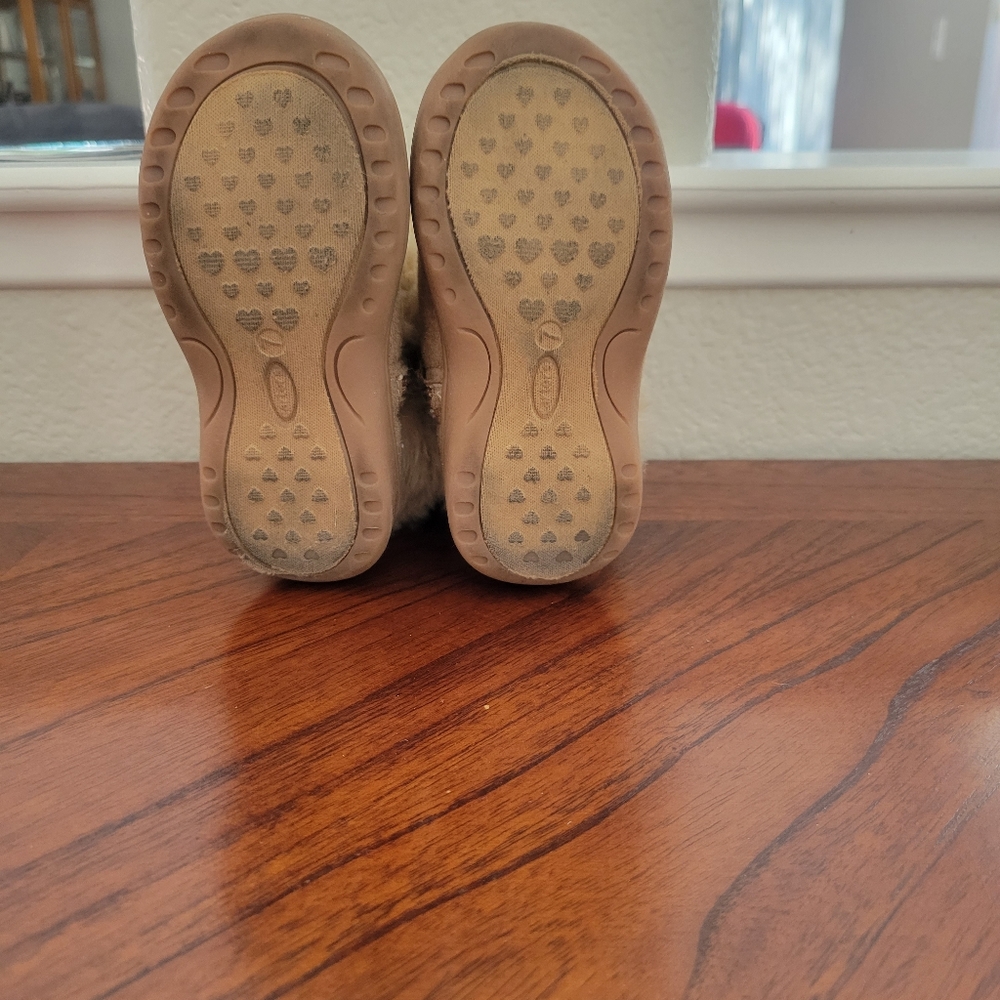 🥳SALE🥳 Toddler Boots!❤️ Size 6. - Picture 6 of 6